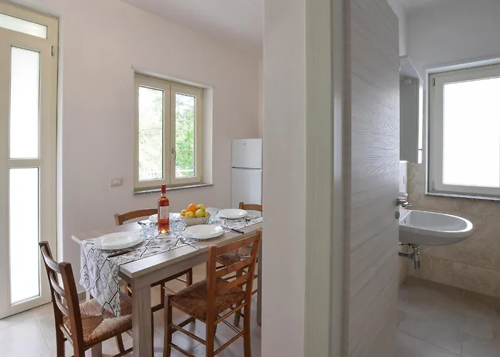 公寓 1 Bedroom Lovely In *