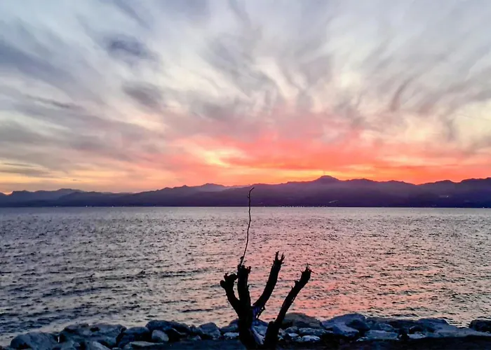 1 Bedroom Lovely In * 里卡迪